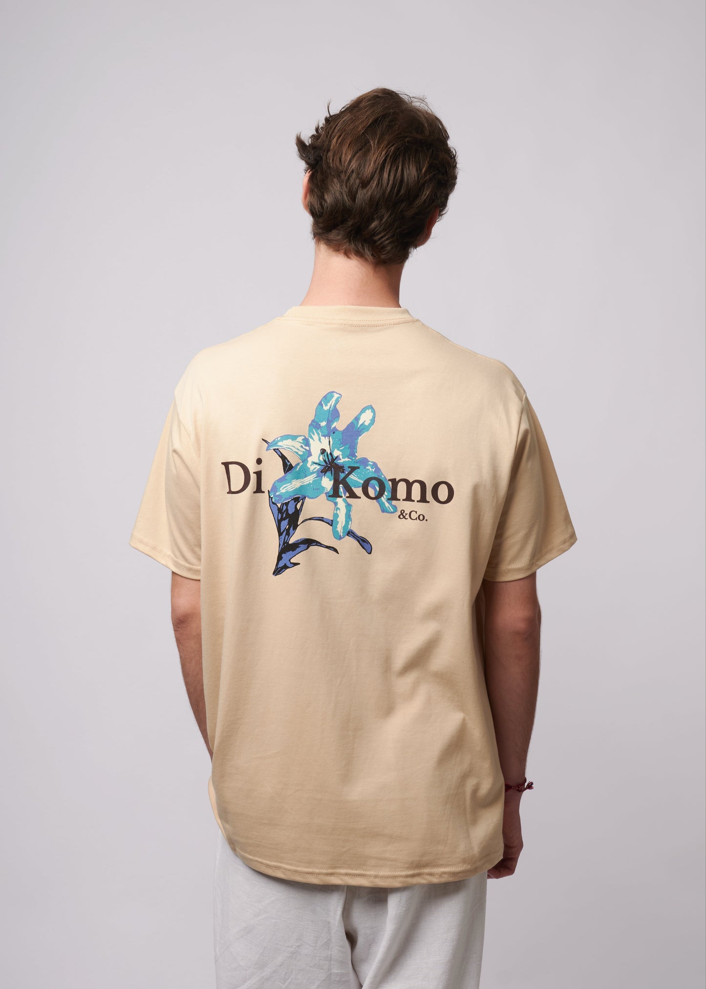 BLUE BLOOMIN’ TEE