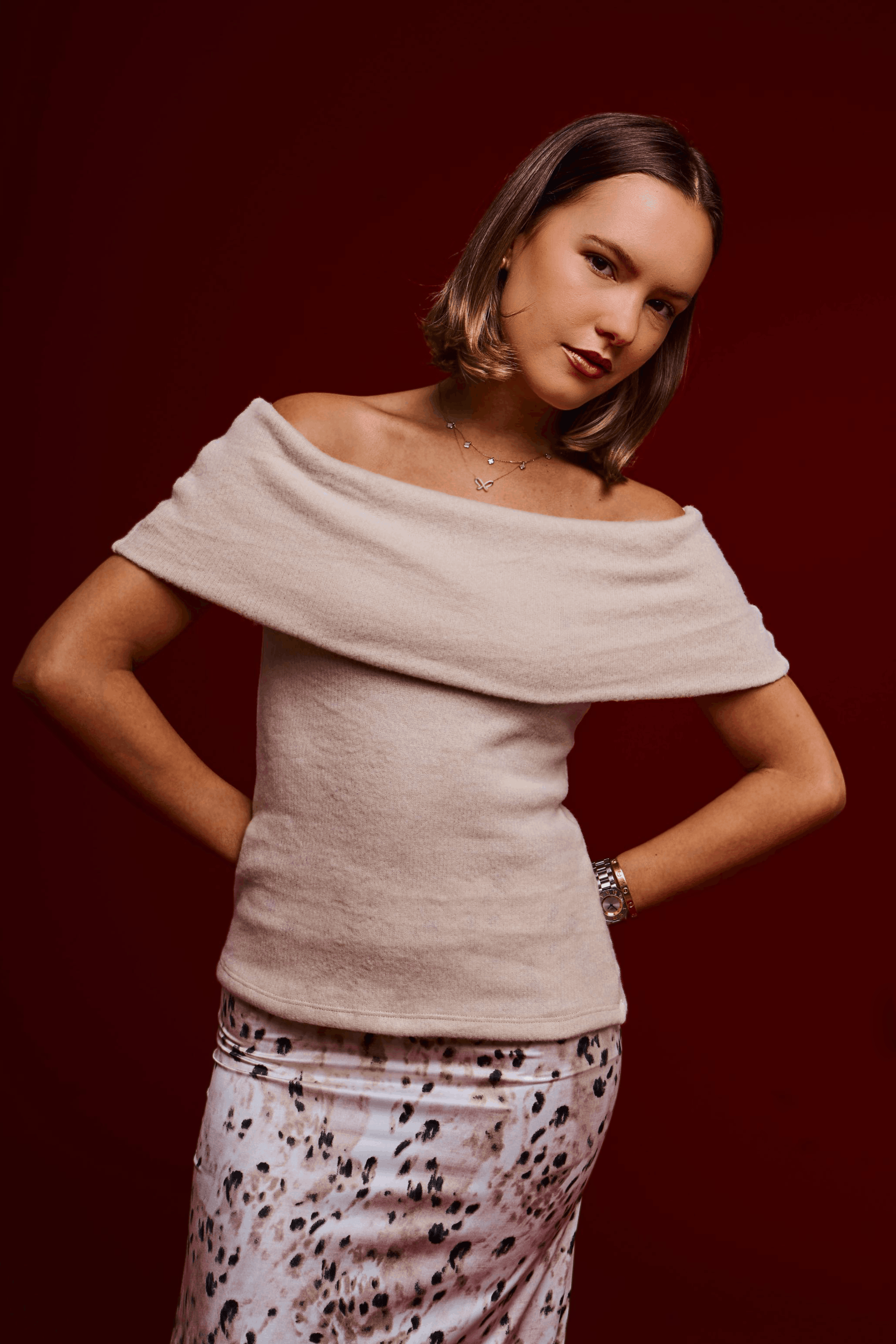 OFF SHOULDER BEIGE